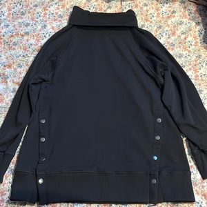 Black Loose Turtle Neck, Medium Size